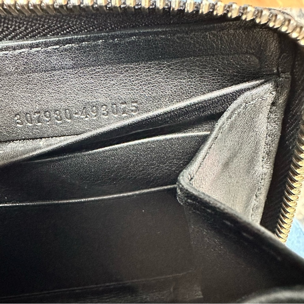 GUCCI Guccissima Leather Zip Around Long Wallet, Black GG Embossed - Picture 15 of 15